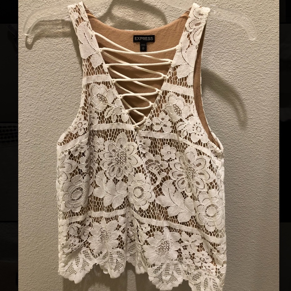 Super cute lace tank top from express